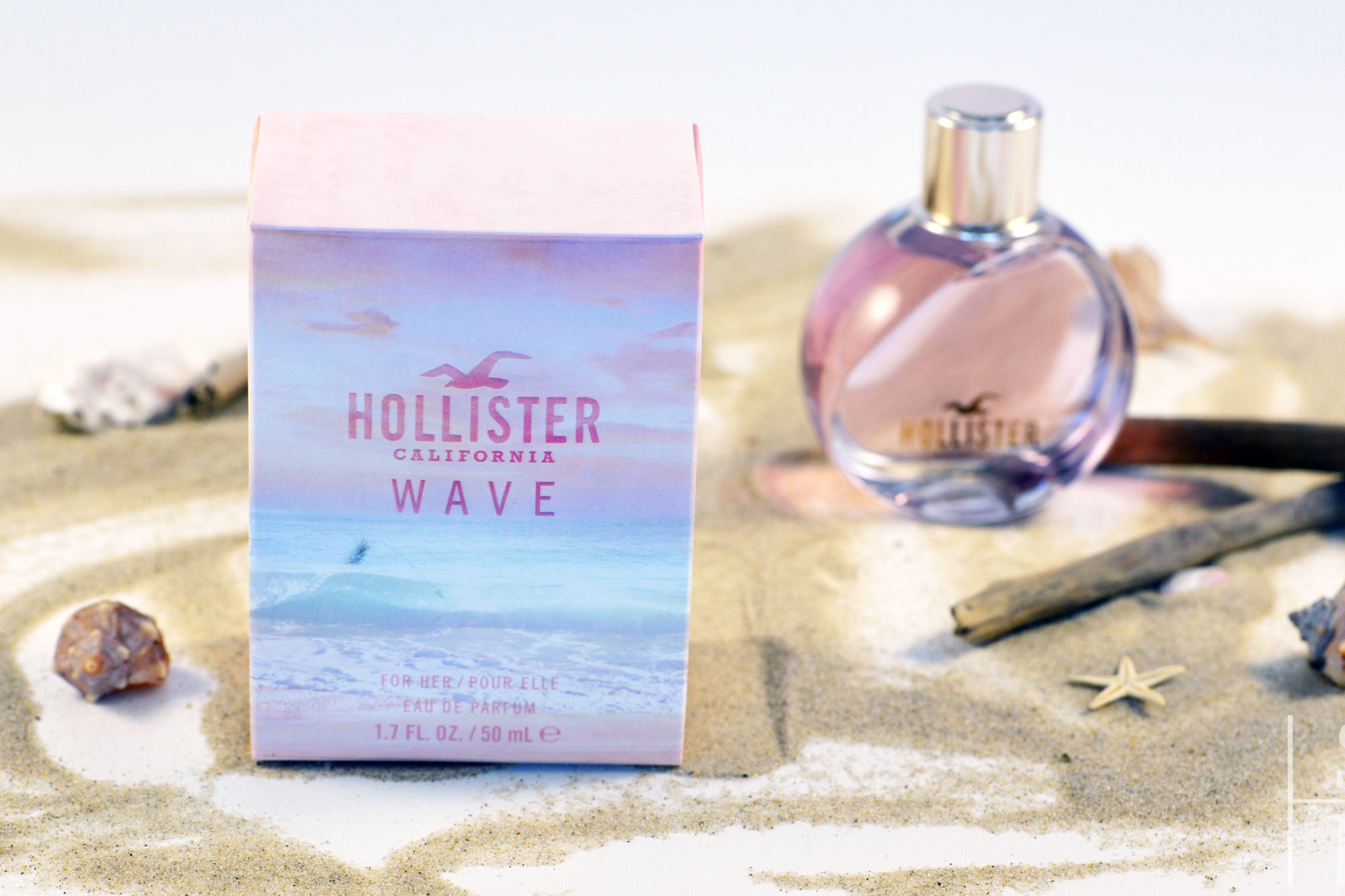 Hollister Wave for Her