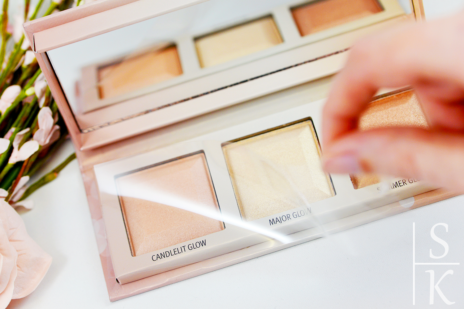 Essence - Choose Your Glow Highlighter Palette Review @Horizont-Blog