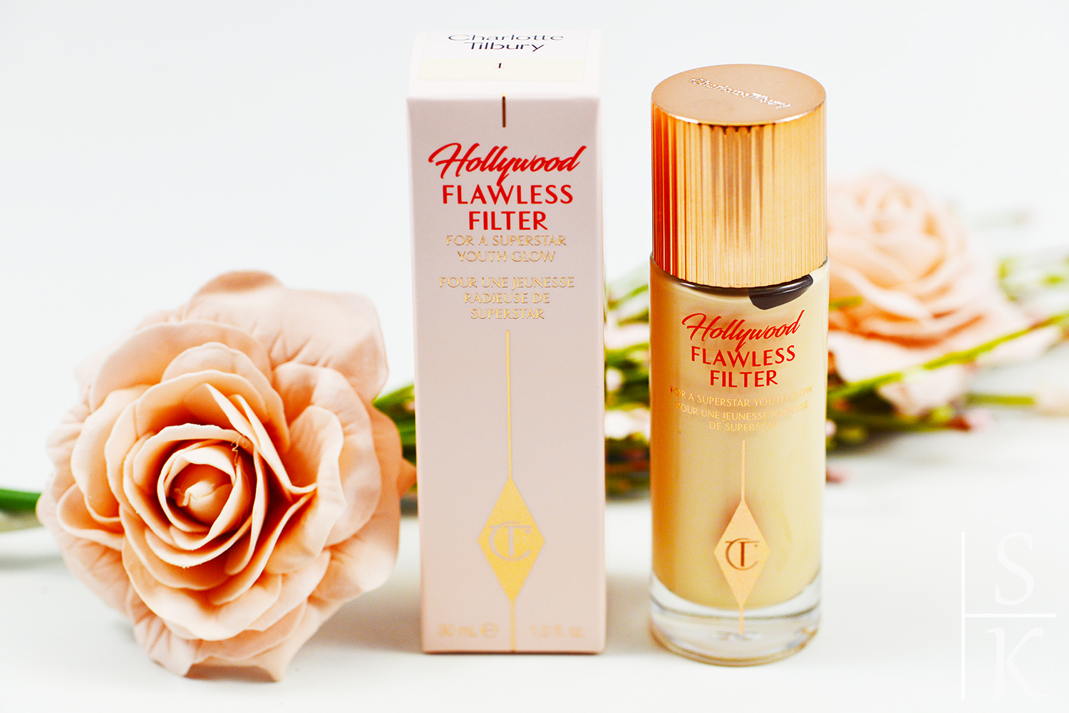 Charlotte Tilbury - Hollywood Flawless Filter, Review und Swatches @Horizont-Blog
